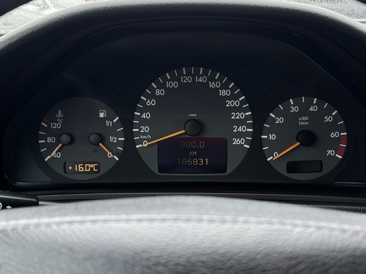 mercedes-benz-clk-2002-gpl-1998cc