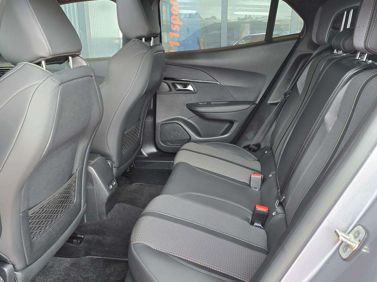 peugeot-2008-2021-diesel-1499cc