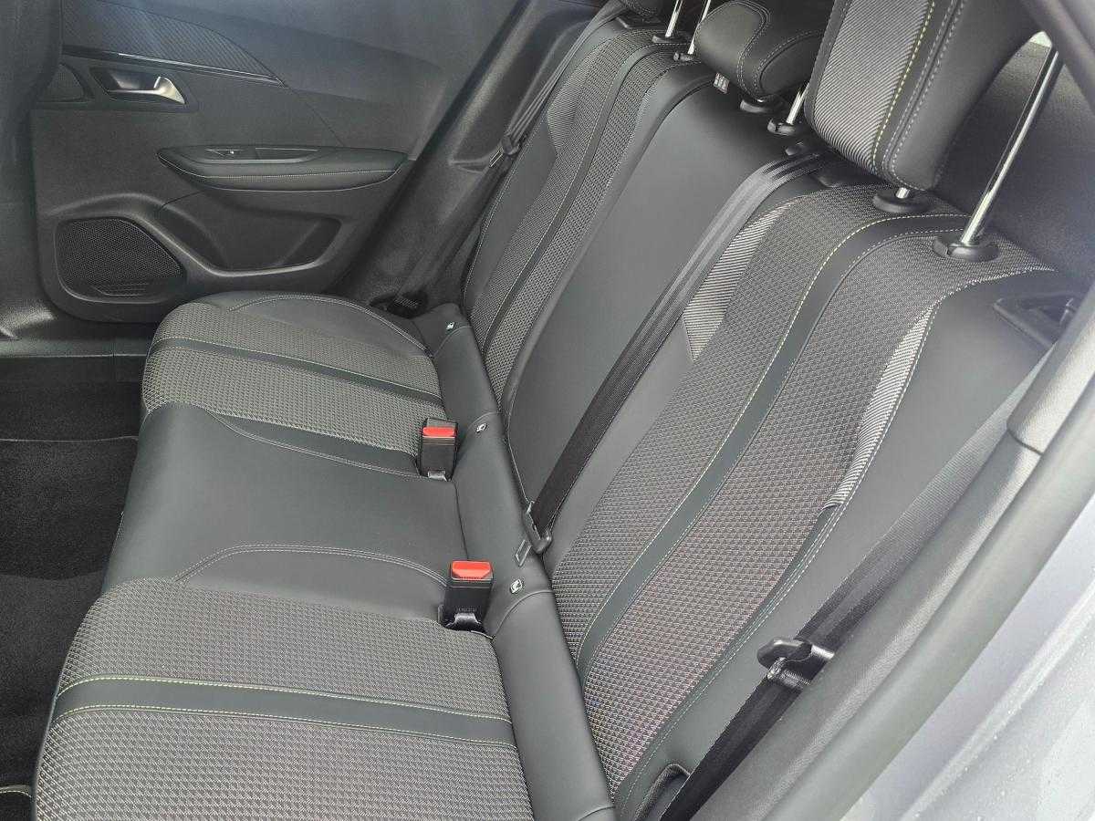 peugeot-2008-2021-diesel-1499cc