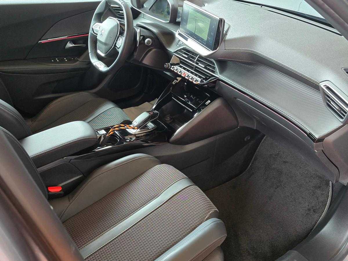 peugeot-2008-2021-diesel-1499cc