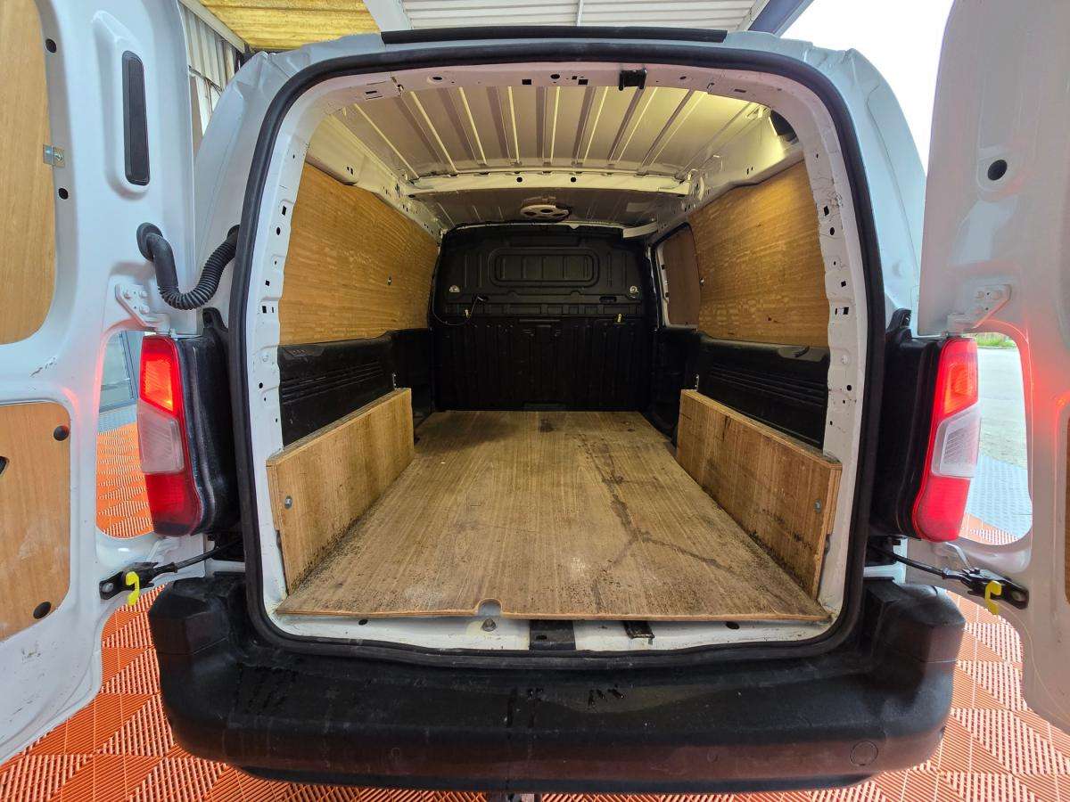 citroen-berlingo-2021-diesel-1499cc
