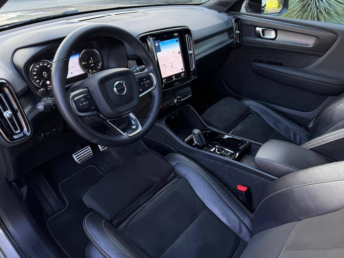 volvo-xc40-2022-hibrido-a-gasolina-1477cc