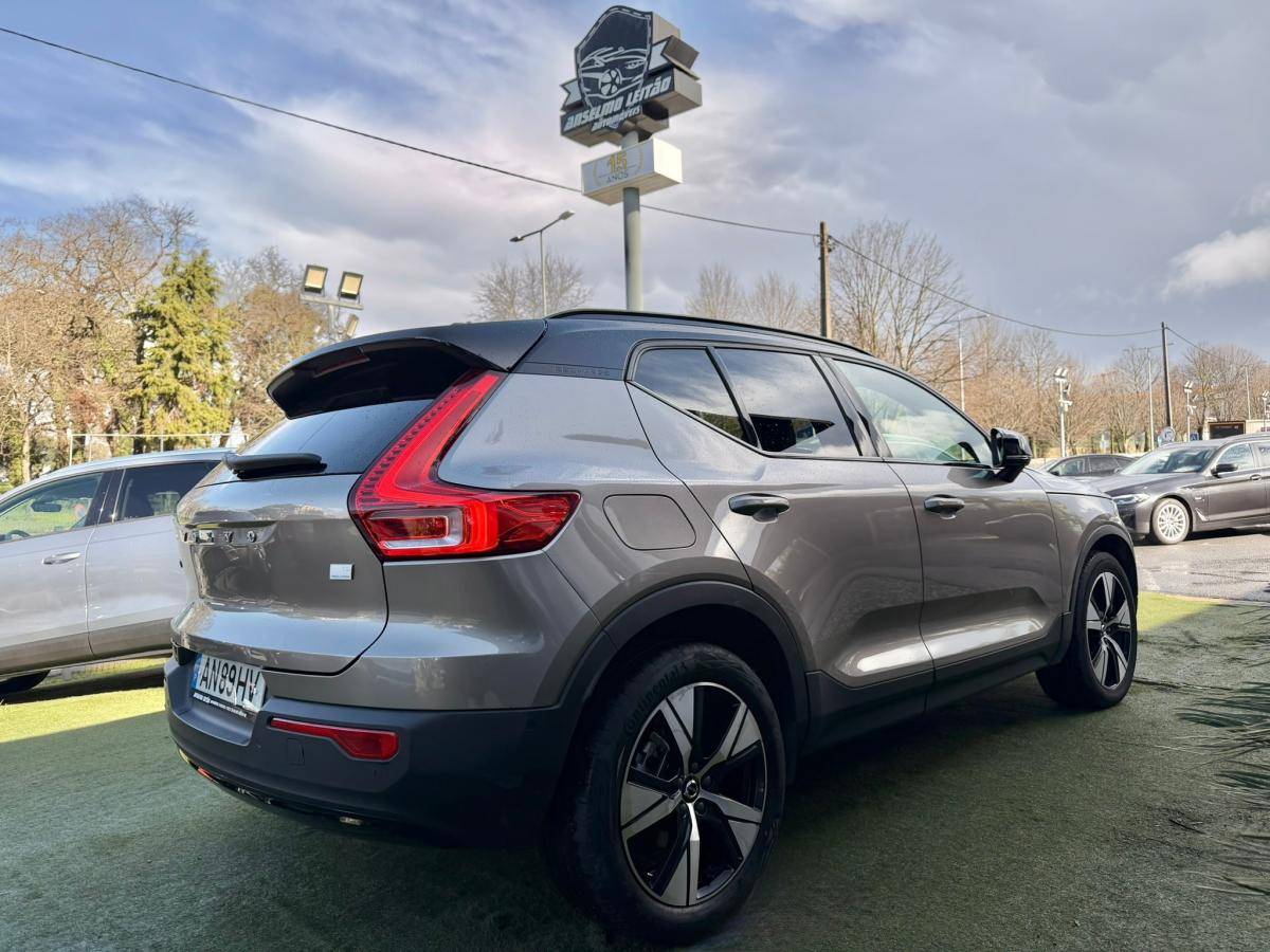 volvo-xc40-2022-hibrido-a-gasolina-1477cc