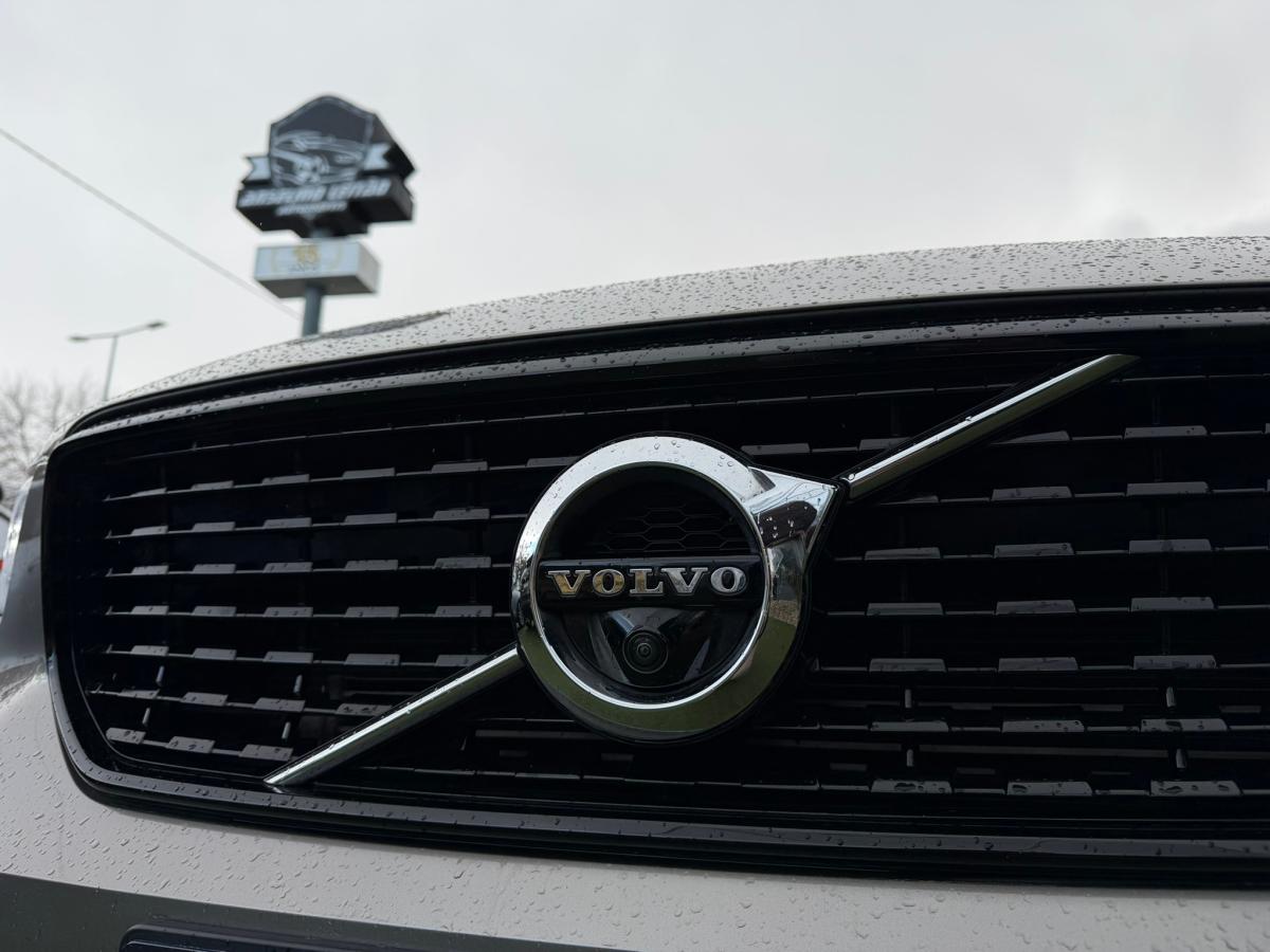 volvo-xc40-2022-hibrido-a-gasolina-1477cc