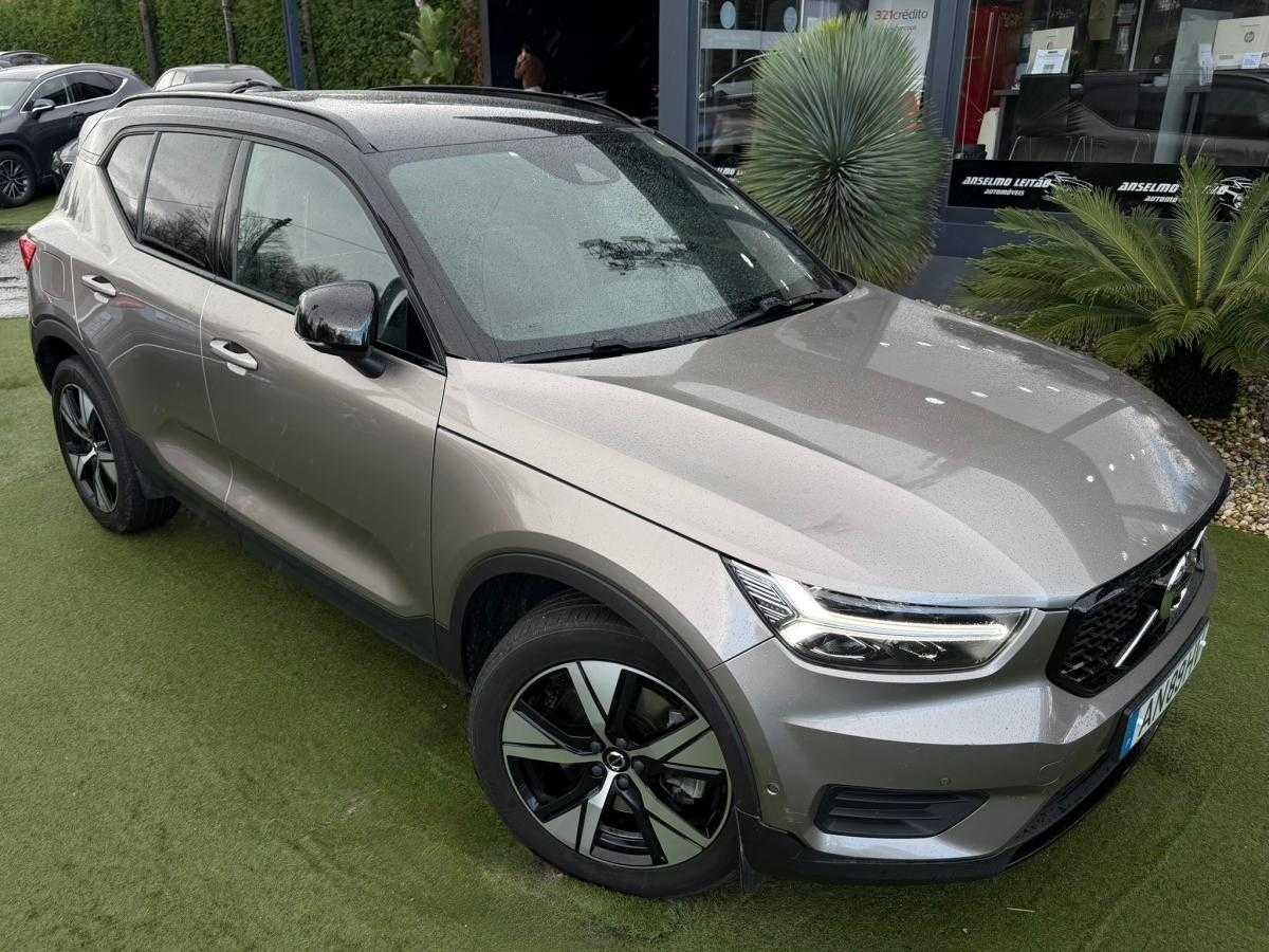 volvo-xc40-2022-hibrido-a-gasolina-1477cc
