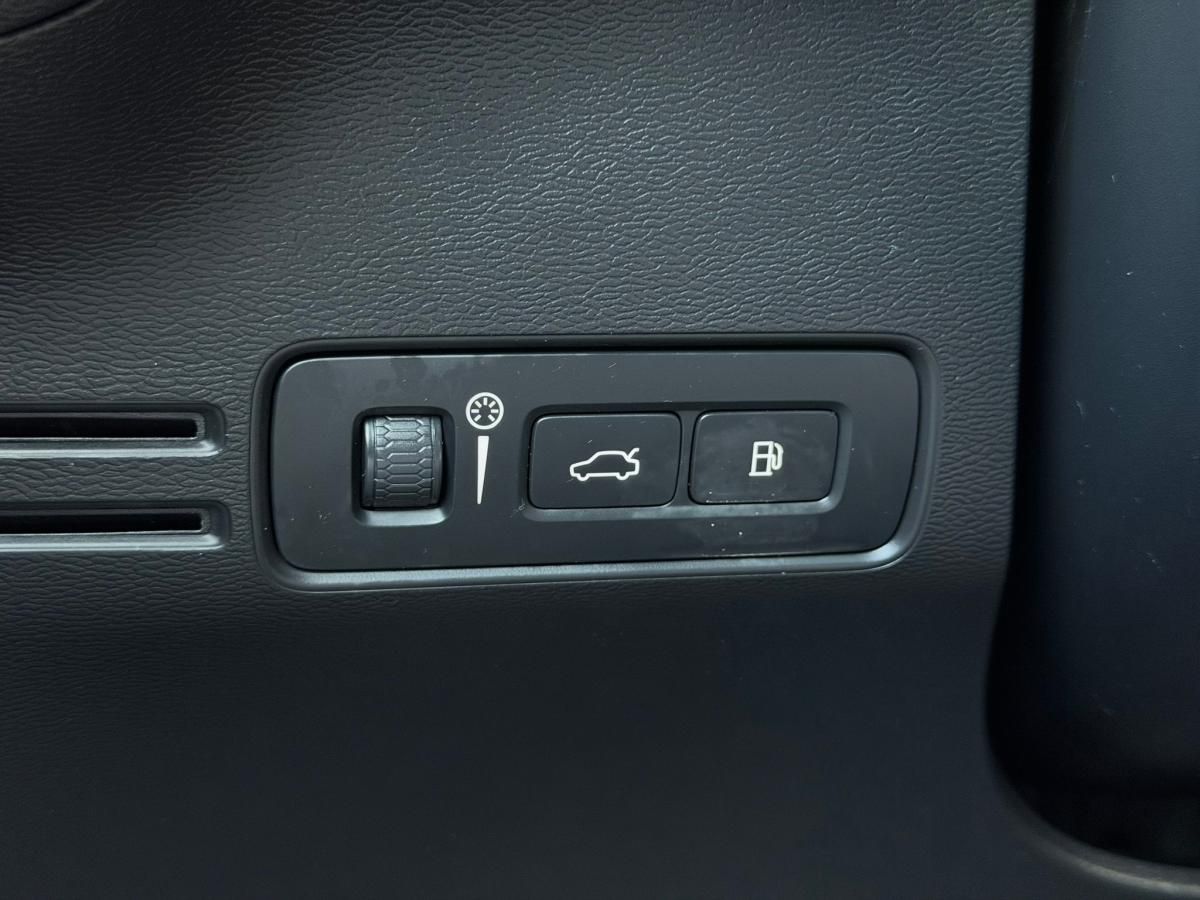 volvo-xc40-2022-hibrido-a-gasolina-1477cc