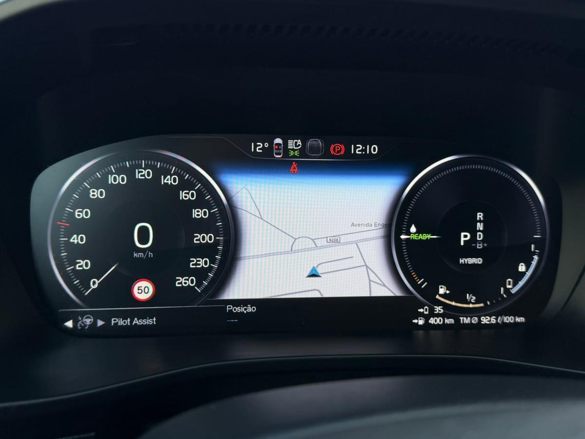 volvo-xc40-2022-hibrido-a-gasolina-1477cc