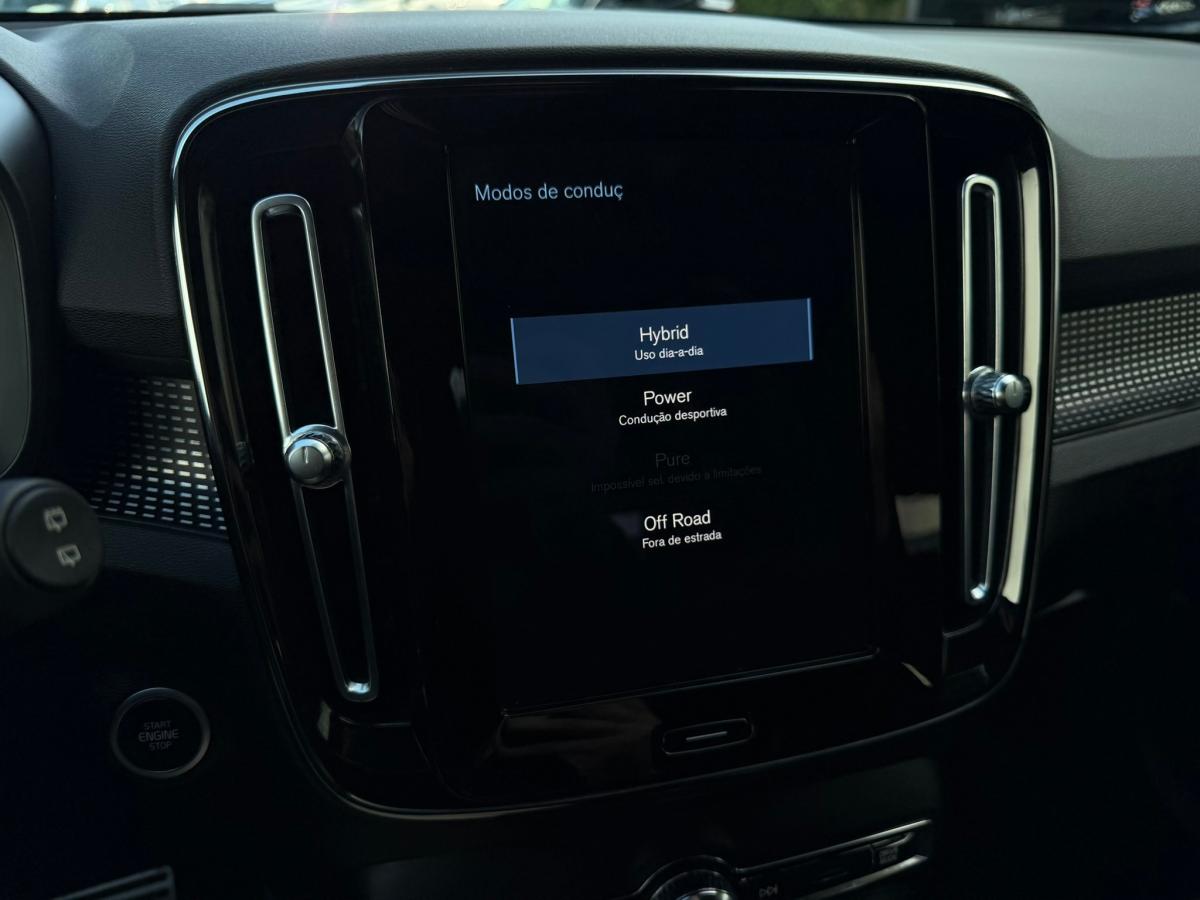 volvo-xc40-2022-hibrido-a-gasolina-1477cc