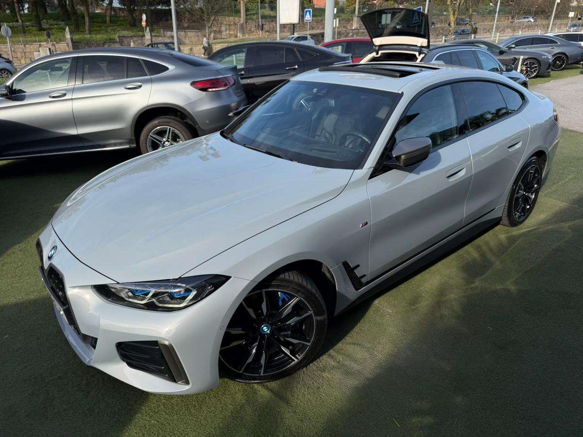 bmw-i4-2022-eletrico-500cc
