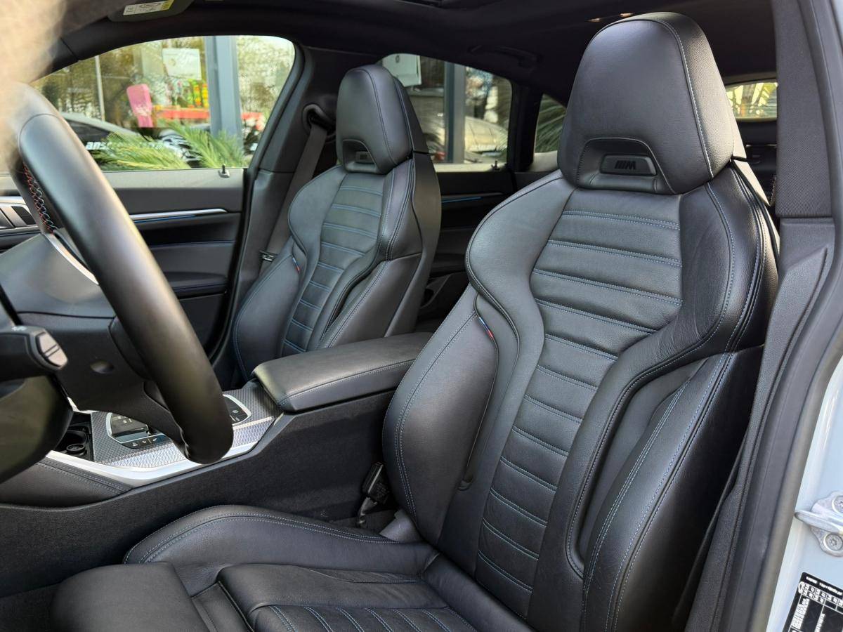 bmw-i4-2022-eletrico-500cc