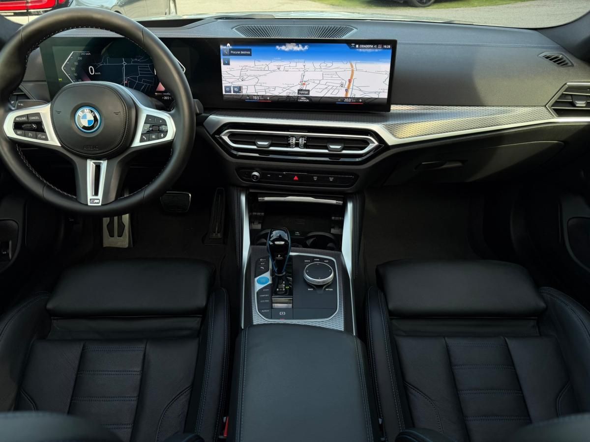 bmw-i4-2022-eletrico-500cc
