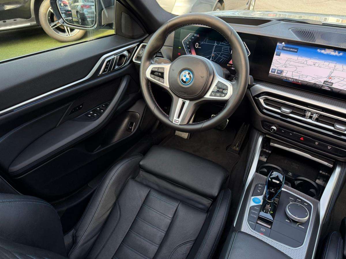 bmw-i4-2022-eletrico-500cc