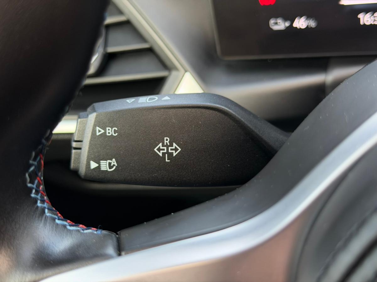 bmw-i4-2022-eletrico-500cc