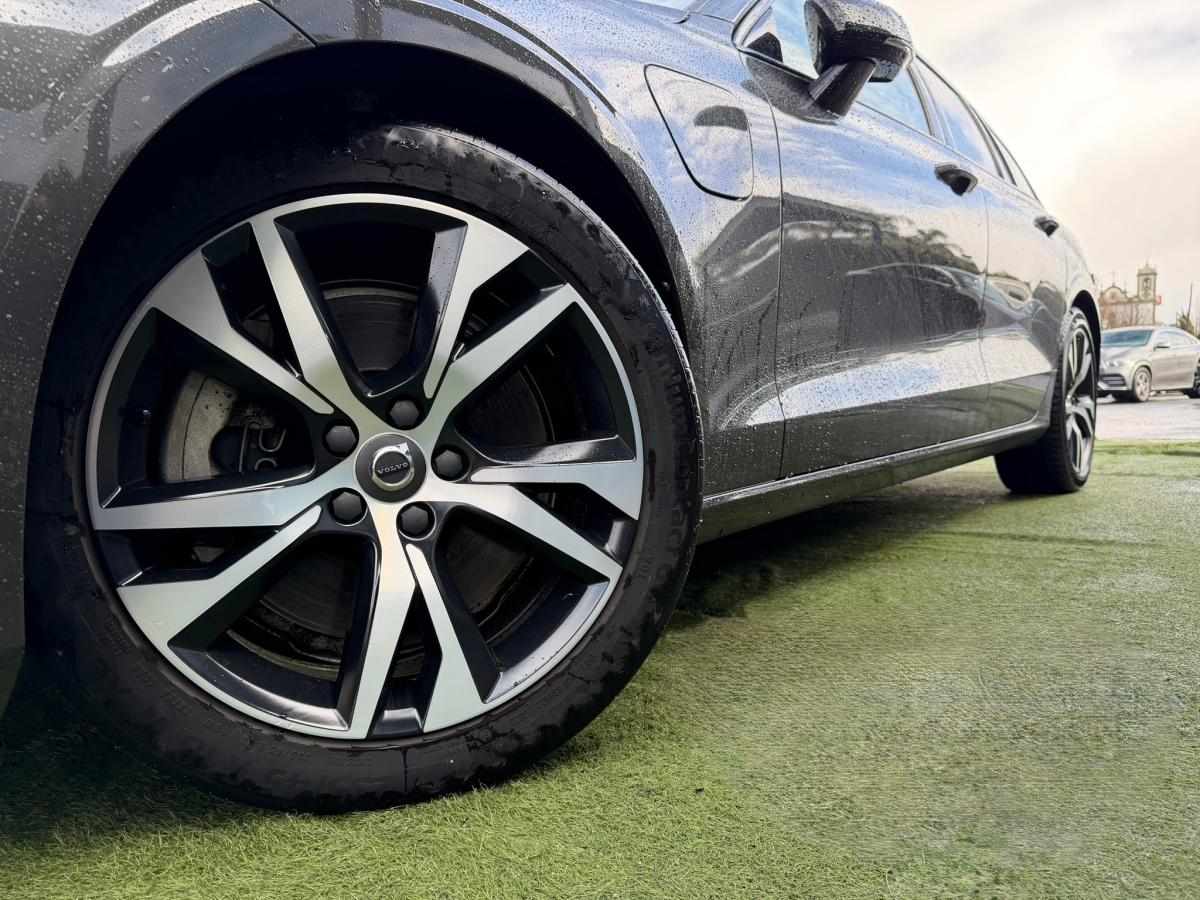 volvo-v60-2020-hibrido-a-gasolina-1969cc