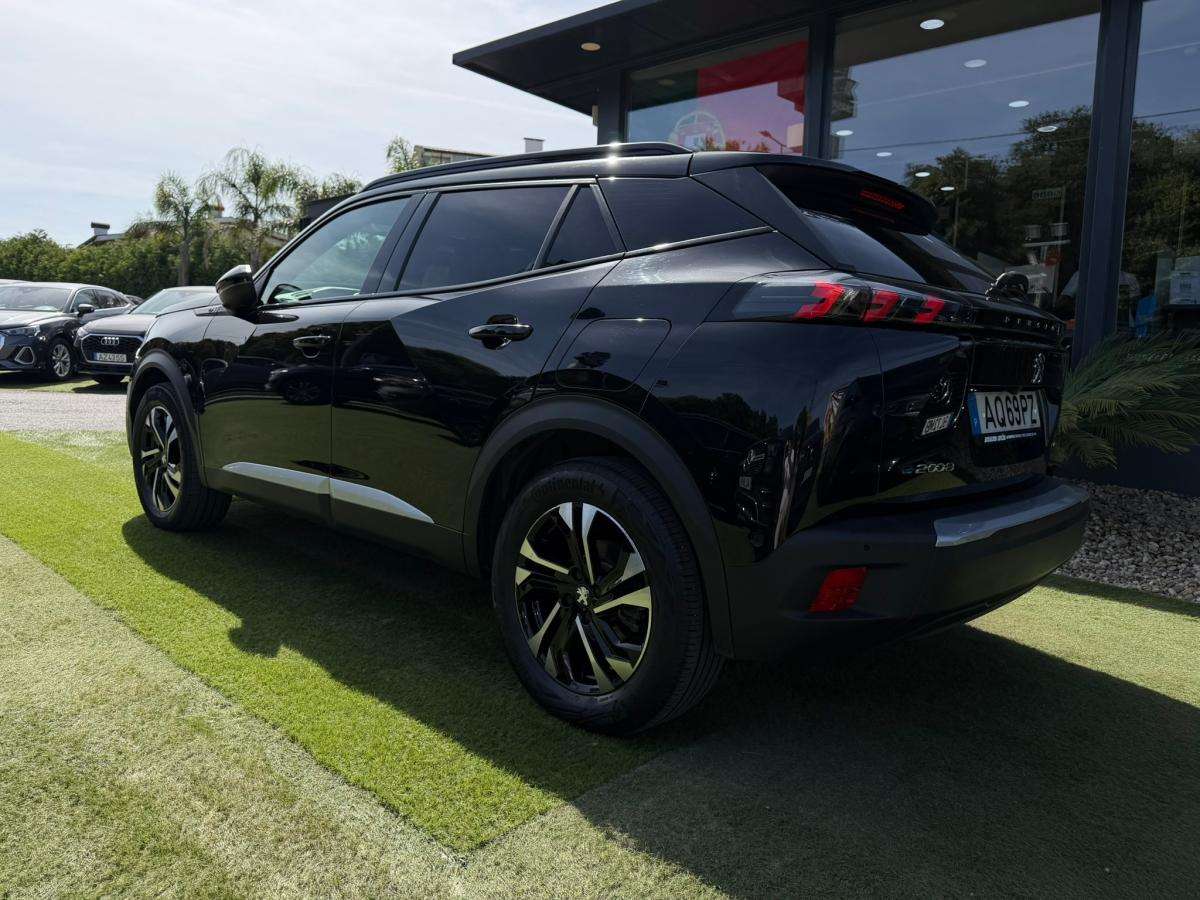 peugeot-2008-2021-eletrico-500cc