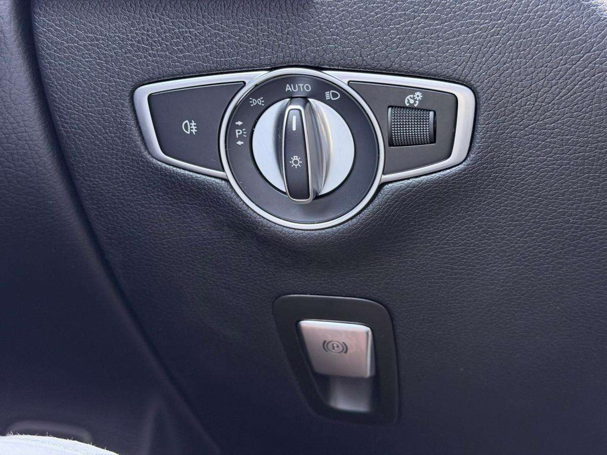 mercedes-benz-eqc-2022-eletrico-500cc