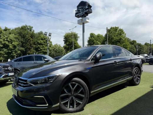 volkswagen-passat-2022-hibrido-a-gasolina-1395cc