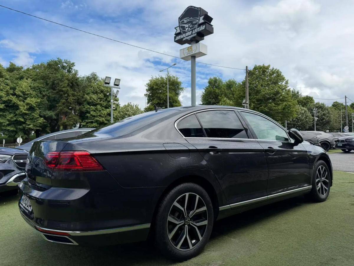 volkswagen-passat-2022-hibrido-a-gasolina-1395cc