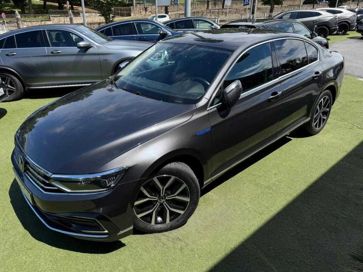 volkswagen-passat-2022-hibrido-a-gasolina-1395cc