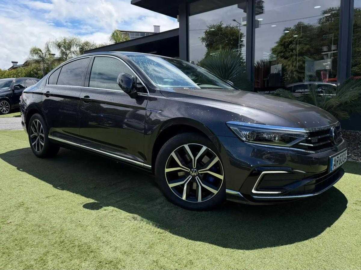 volkswagen-passat-2022-hibrido-a-gasolina-1395cc