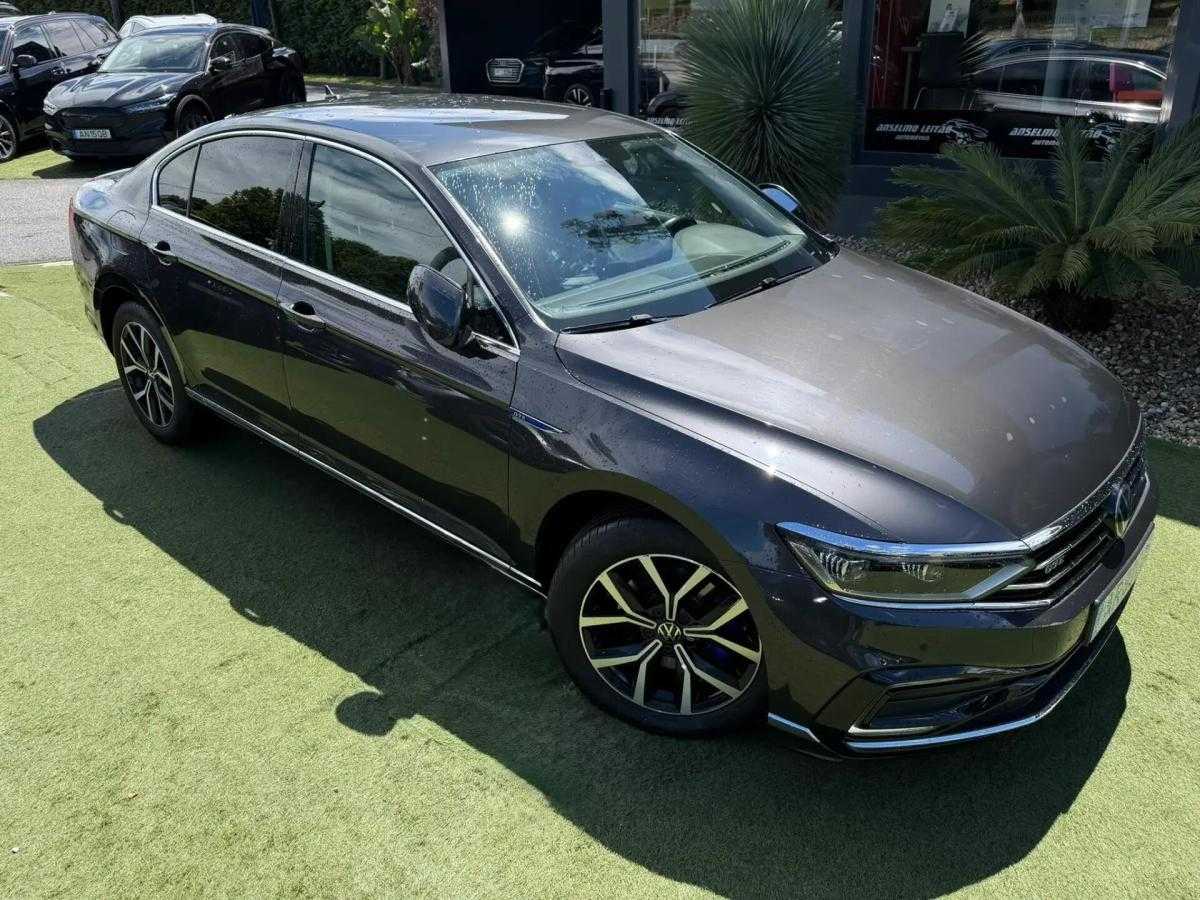 volkswagen-passat-2022-hibrido-a-gasolina-1395cc