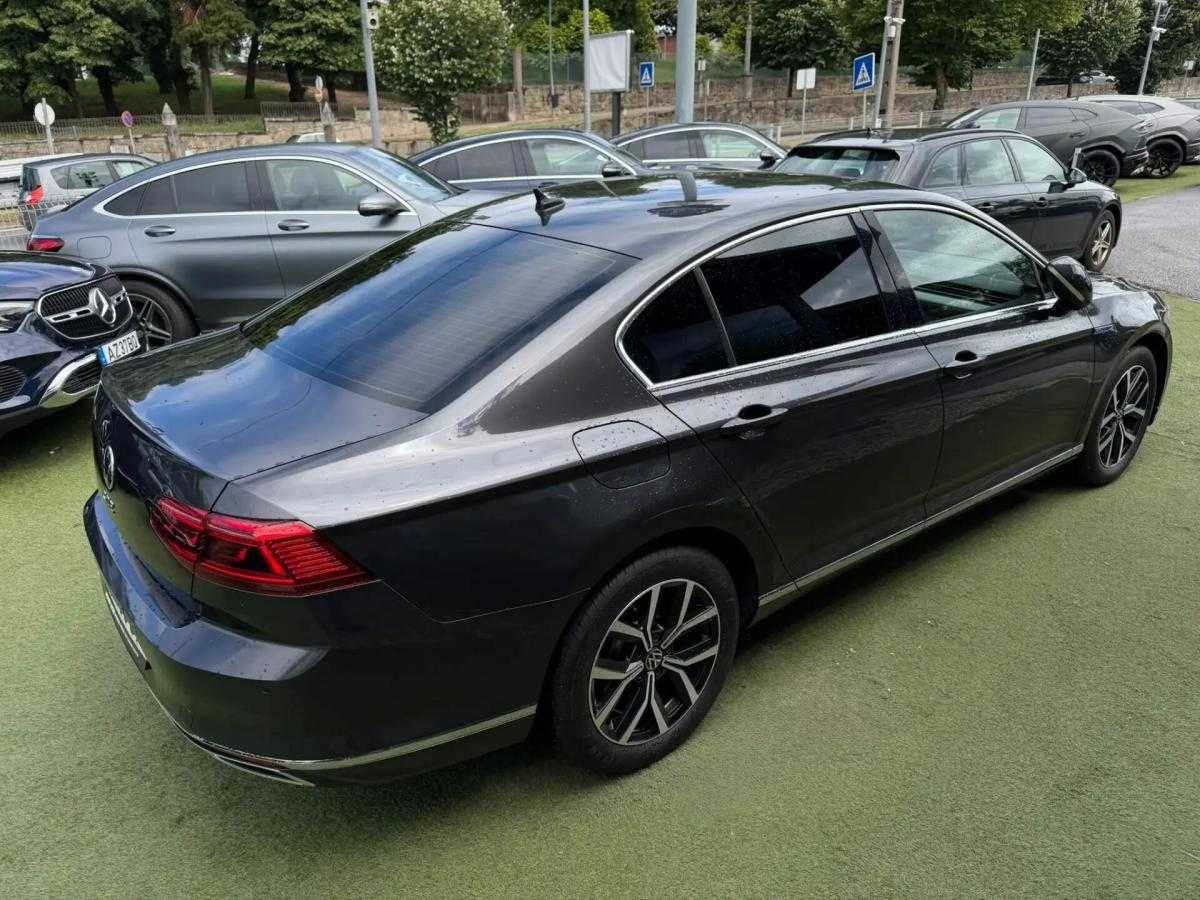 volkswagen-passat-2022-hibrido-a-gasolina-1395cc