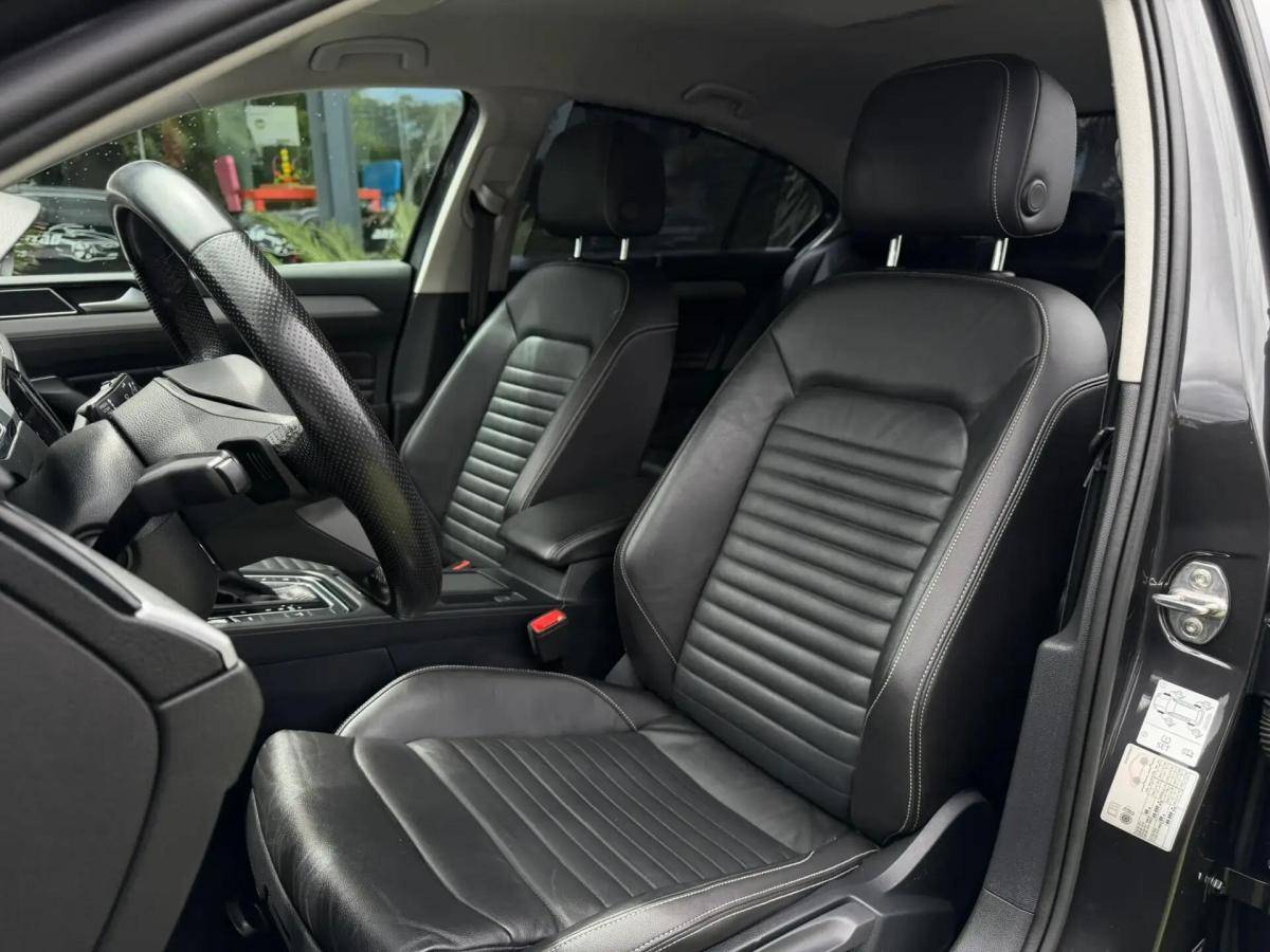 volkswagen-passat-2022-hibrido-a-gasolina-1395cc