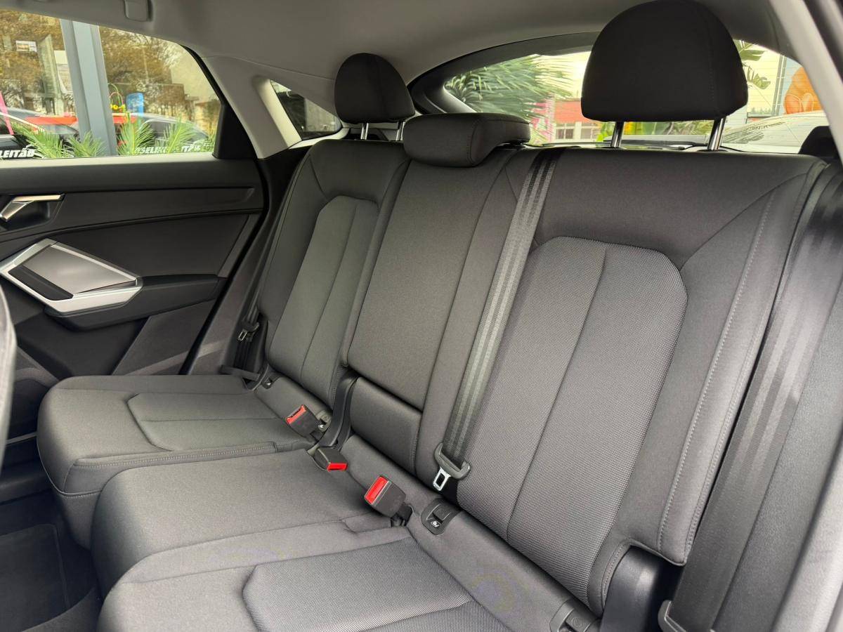 audi-q3-2024-diesel-1968cc