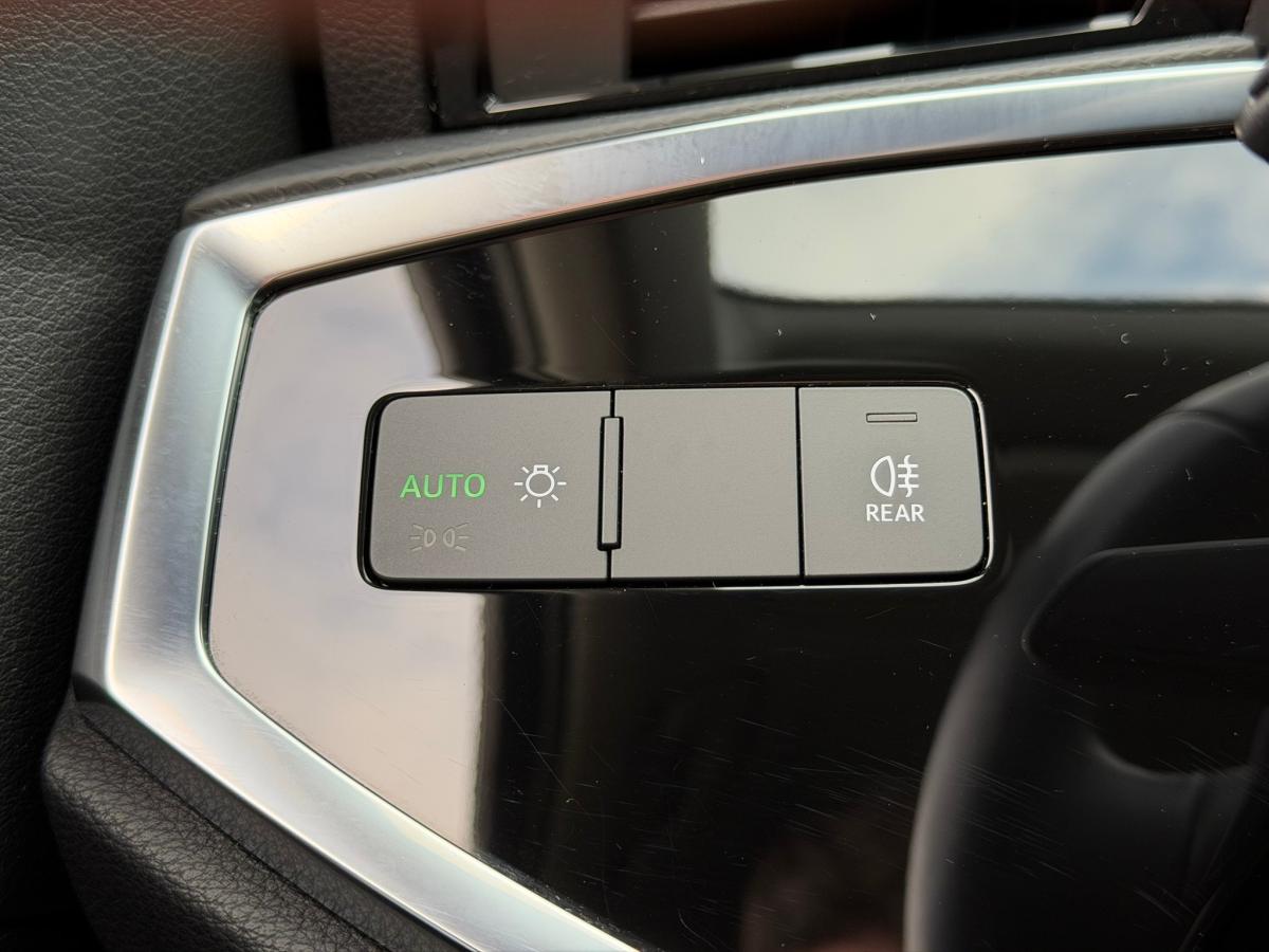audi-q3-2024-diesel-1968cc
