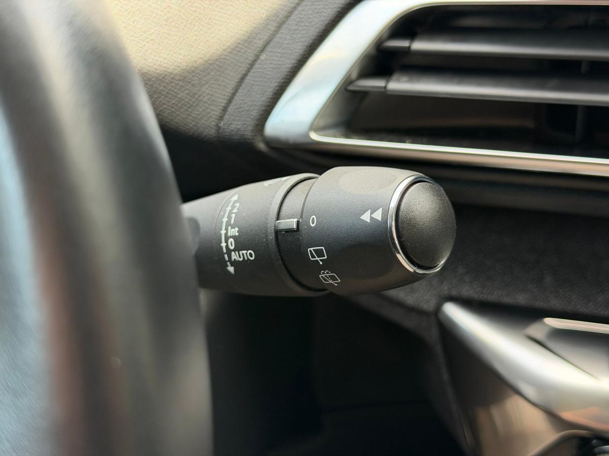 peugeot-3008-2022-hibrido-a-gasolina-1598cc