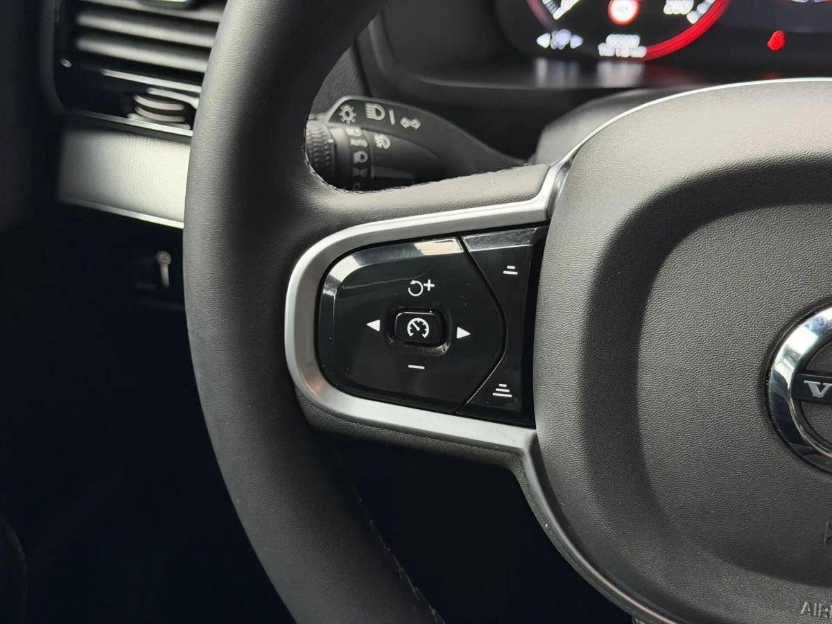 volvo-xc90-2022-hibrido-a-gasolina-1969cc
