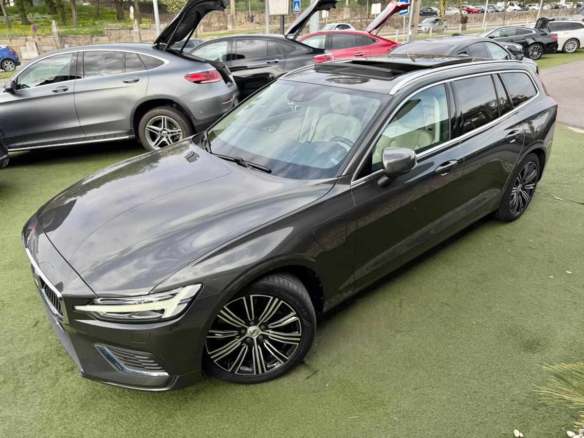 volvo-v60-2021-hibrido-a-gasolina-1969cc