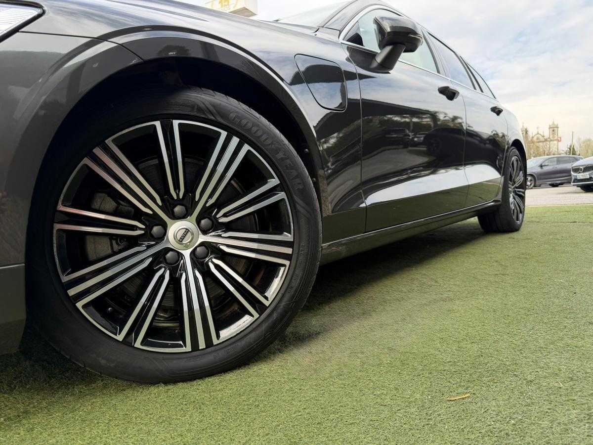 volvo-v60-2021-hibrido-a-gasolina-1969cc