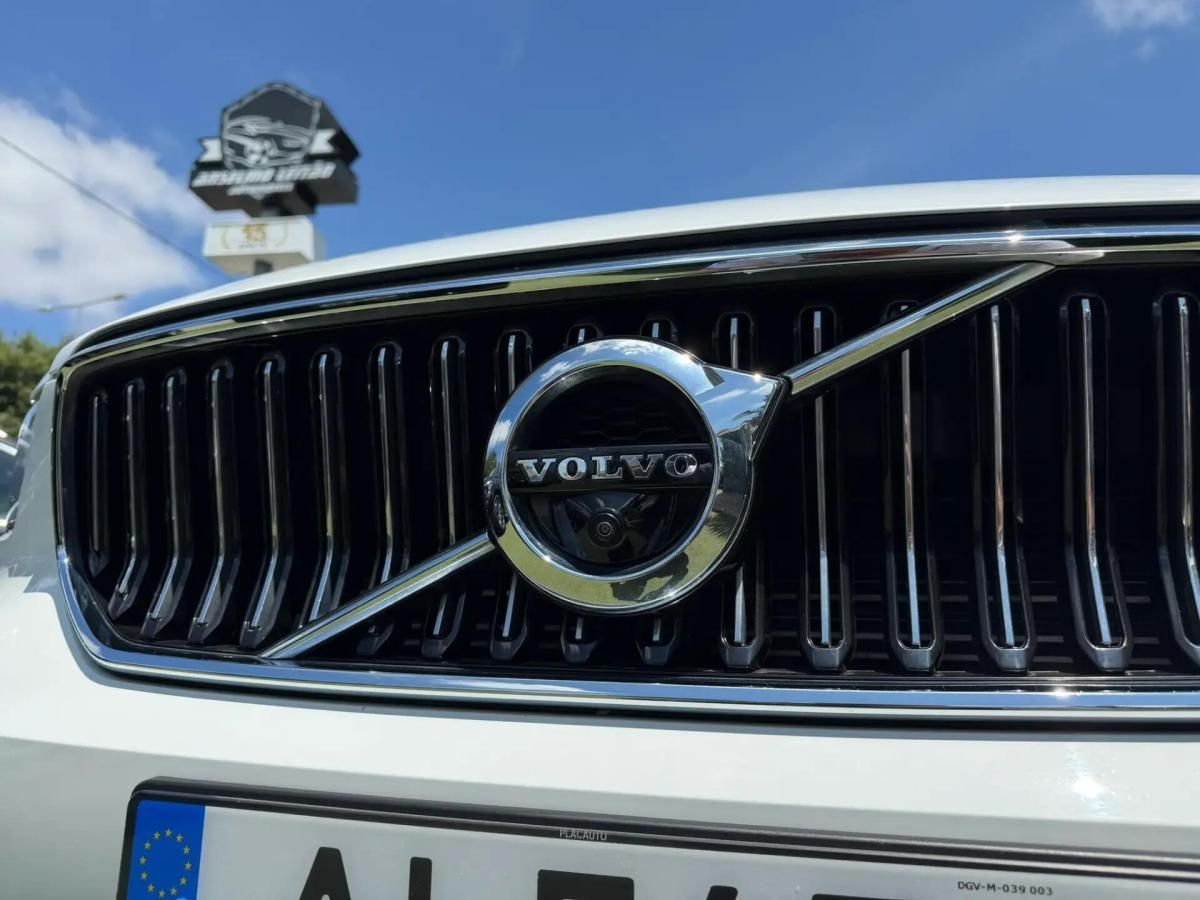 volvo-xc40-2021-hibrido-a-gasolina-1477cc