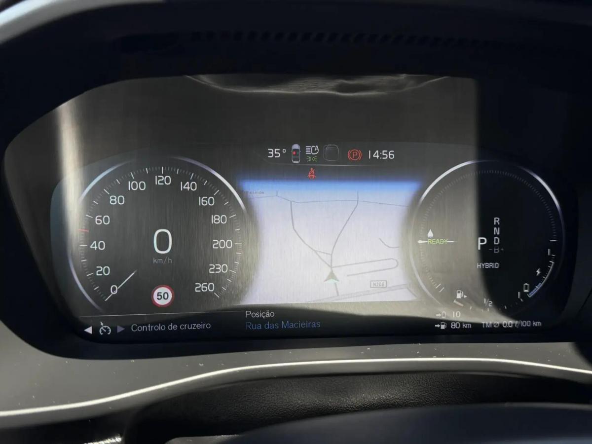 volvo-xc40-2021-hibrido-a-gasolina-1477cc