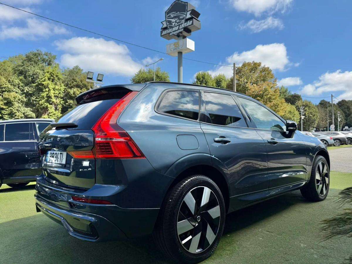 volvo-xc60-2023-hibrido-a-gasolina-1969cc
