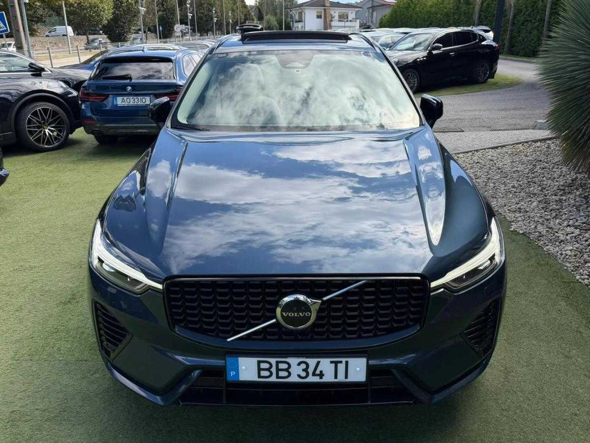 volvo-xc60-2023-hibrido-a-gasolina-1969cc