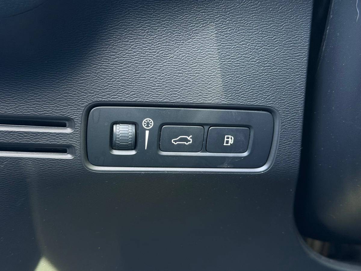 volvo-xc40-2022-hibrido-a-gasolina-1477cc