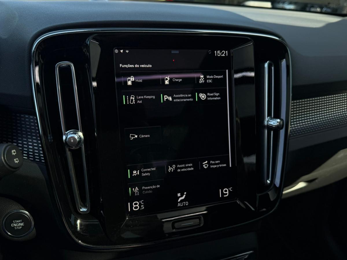 volvo-xc40-2022-hibrido-a-gasolina-1477cc
