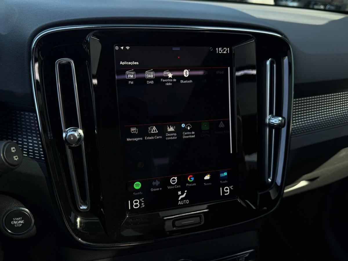 volvo-xc40-2022-hibrido-a-gasolina-1477cc