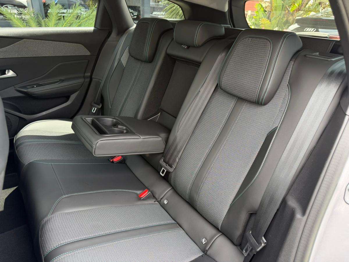 peugeot-308-sw-2023-hibrido-a-gasolina-1598cc