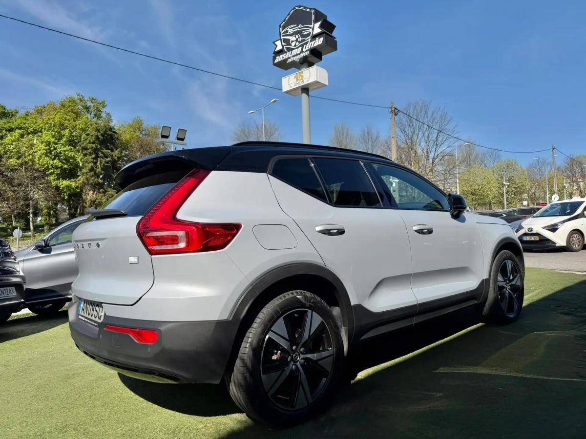 volvo-xc40-2022-hibrido-a-gasolina-1477cc