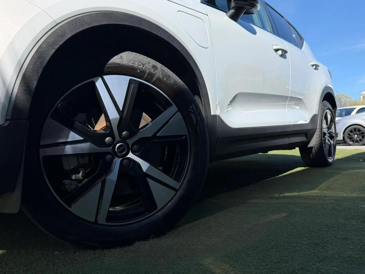volvo-xc40-2022-hibrido-a-gasolina-1477cc