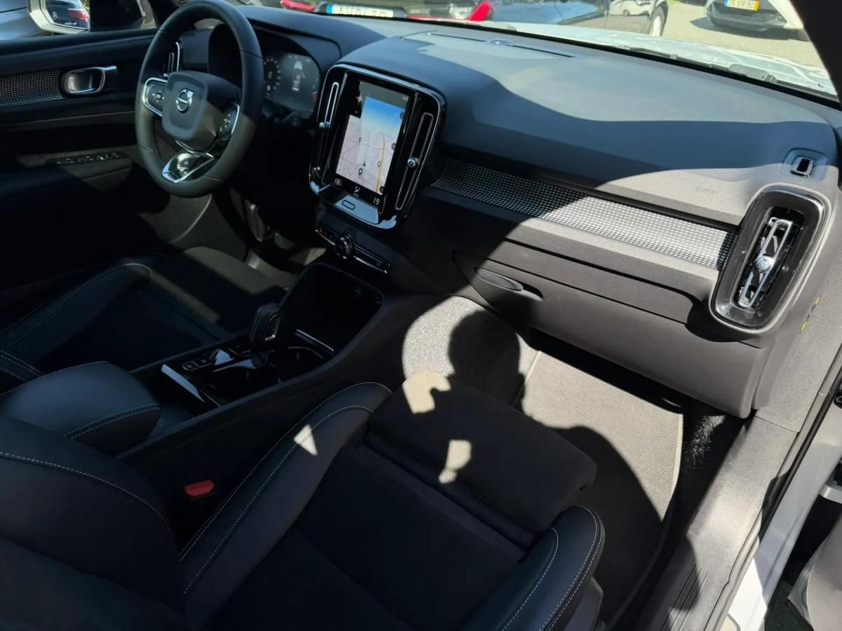 volvo-xc40-2022-hibrido-a-gasolina-1477cc