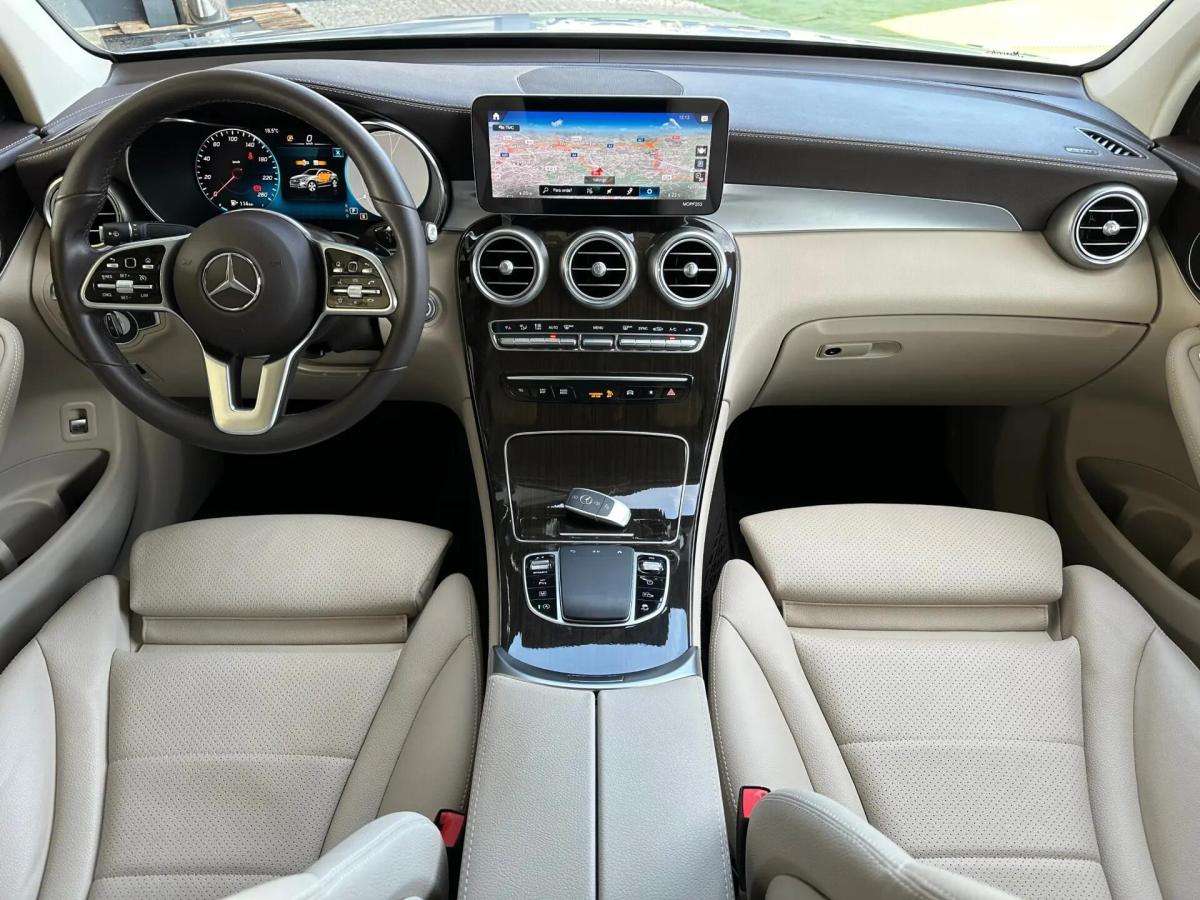 mercedes-benz-glc-220-d-4matic-2019-diesel-1950cc