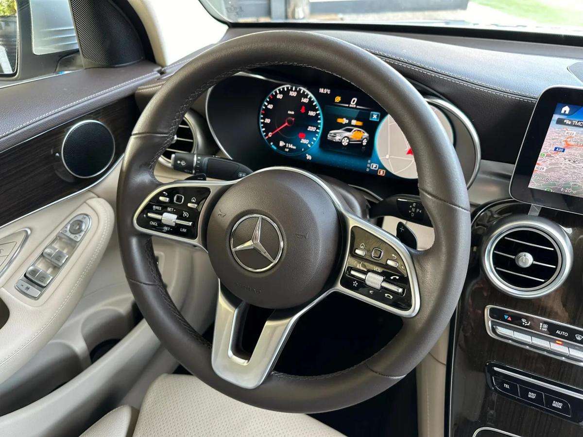 mercedes-benz-glc-220-d-4matic-2019-diesel-1950cc