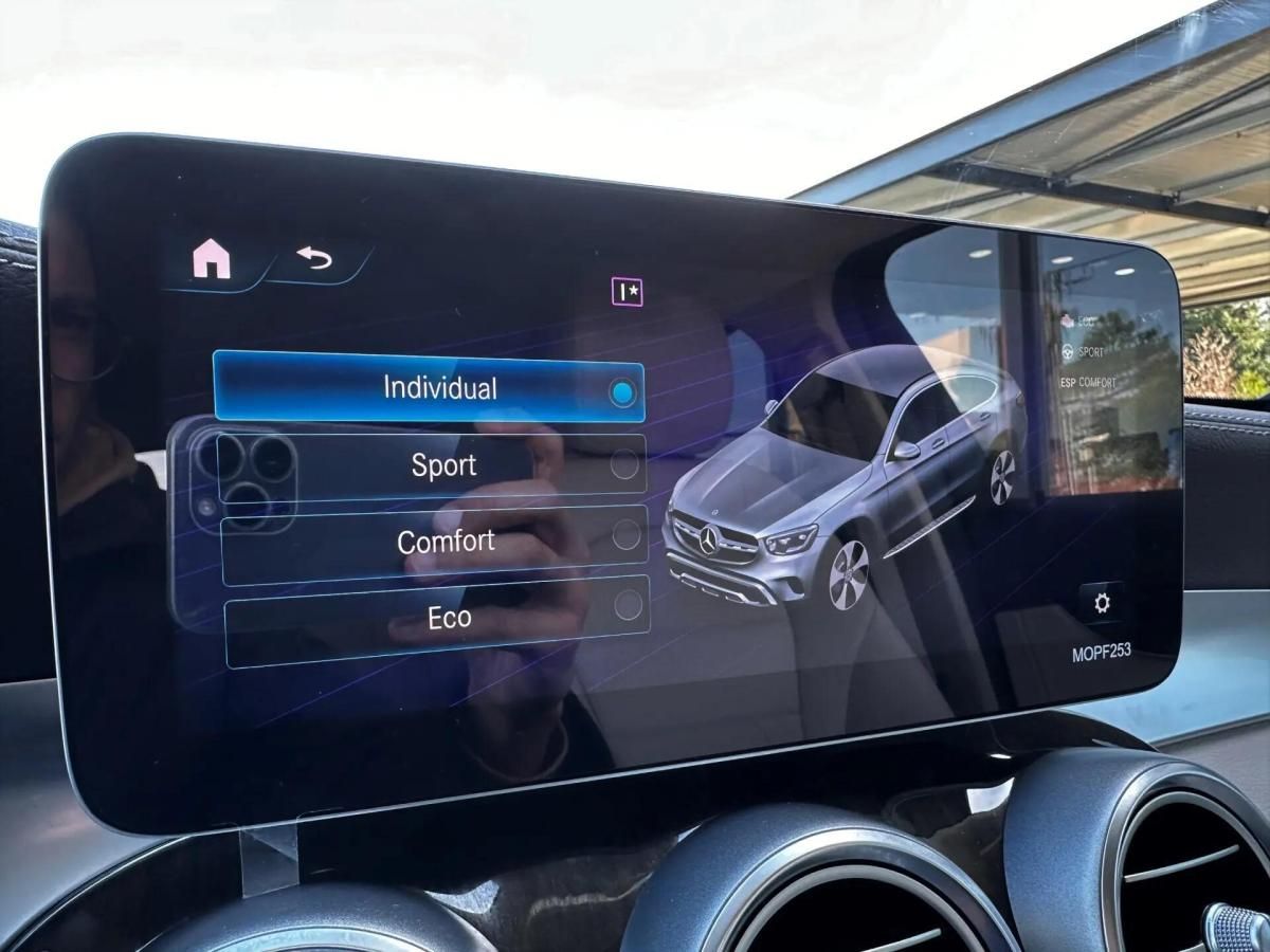 mercedes-benz-glc-220-d-4matic-2019-diesel-1950cc