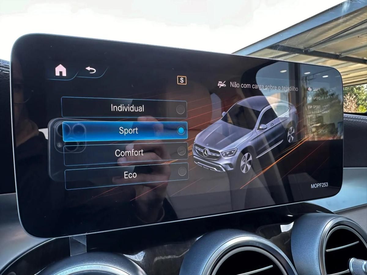 mercedes-benz-glc-220-d-4matic-2019-diesel-1950cc