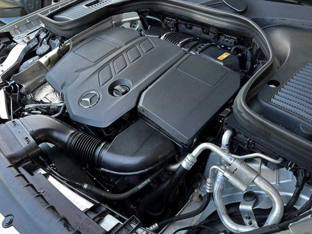 mercedes-benz-glc-220-d-4matic-2019-diesel-1950cc