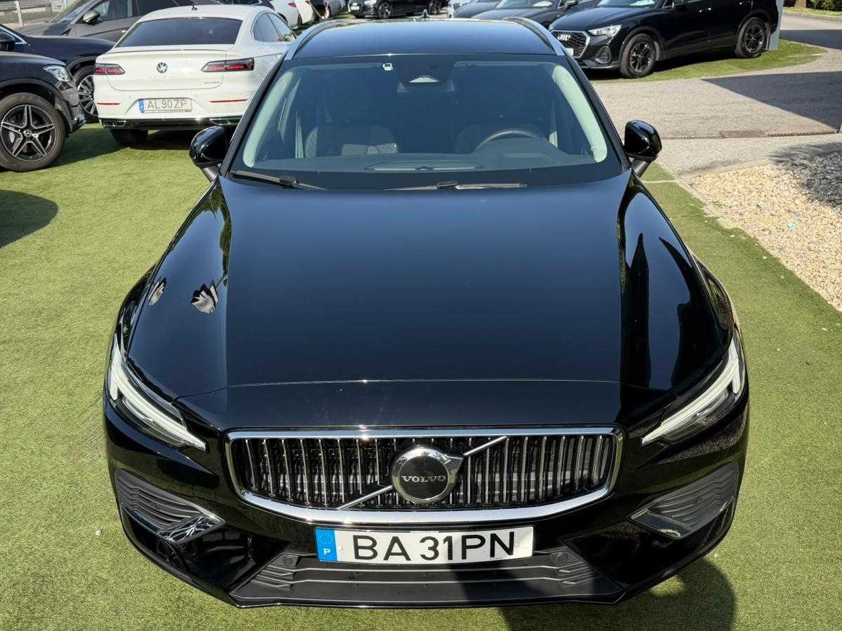 volvo-v60-2023-hibrido-a-gasolina-1969cc